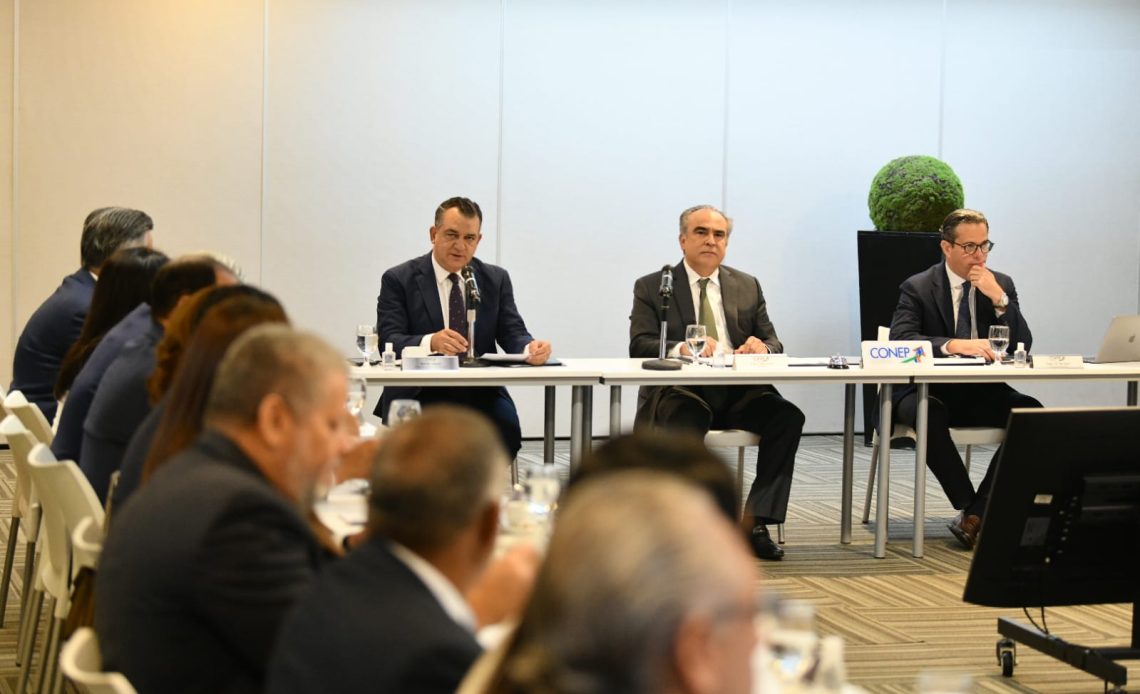 JCE Presenta Avances de la Nueva Cédula de Identidad ante Sectores Empresariales