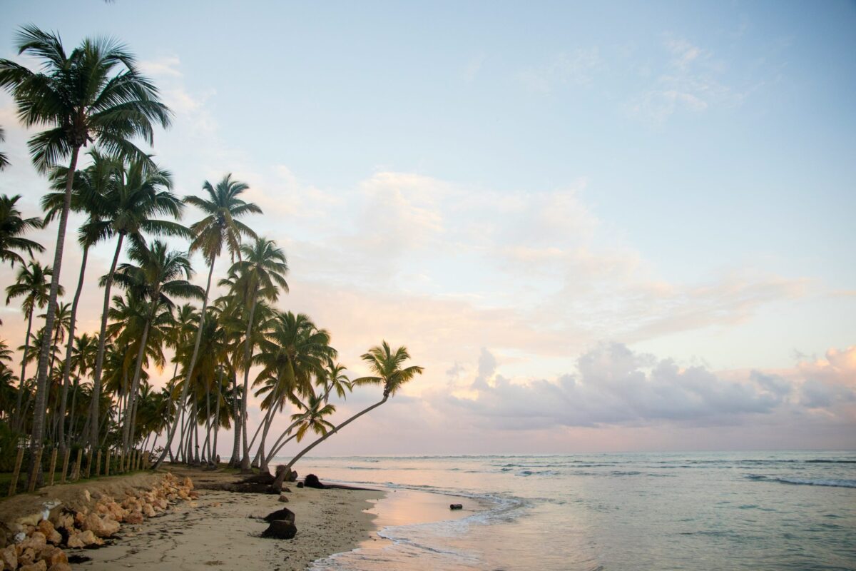 La Ocupación Hotelera en los Principales Destinos Turísticos de la República Dominicana Supera el 90% Durante la Semana Santa